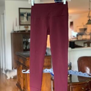 maroon 7/8 leggings